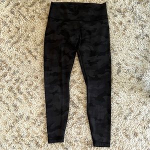 Lululemon Wunder Under leggings